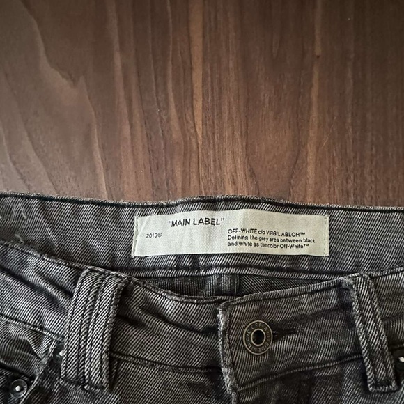 OFF-WHITE Men’s Jeans - Picture 3 of 6